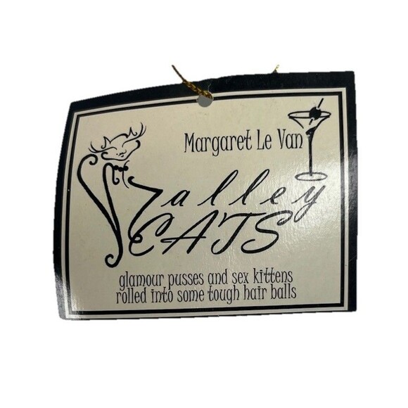 Margaret Le Van Show Girl Alley Cats Figurine with Tag “PERSIA” (Retired) NWT - Picture 5 of 9